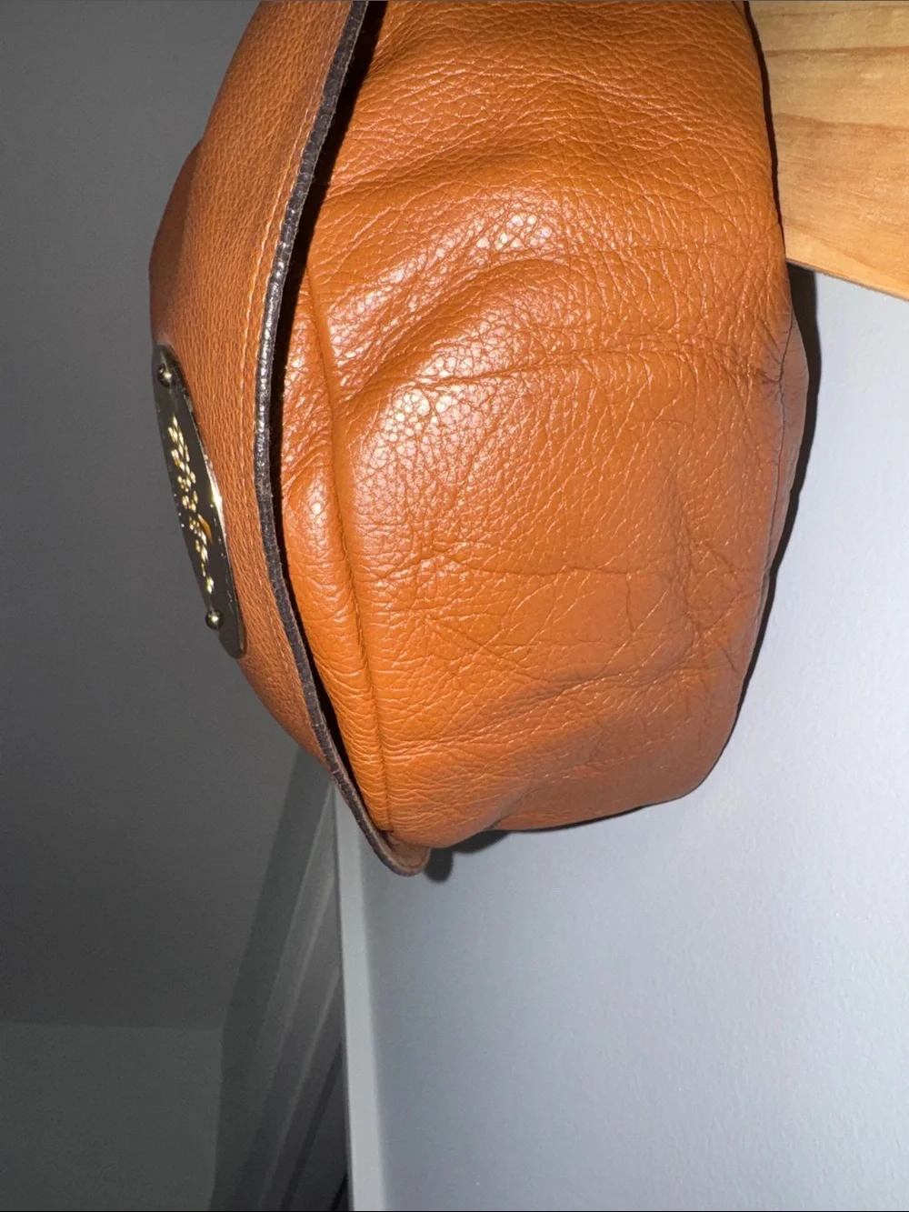 Mulberry Tan Leather Daria Hobo Bag - Signature Tree Plaque